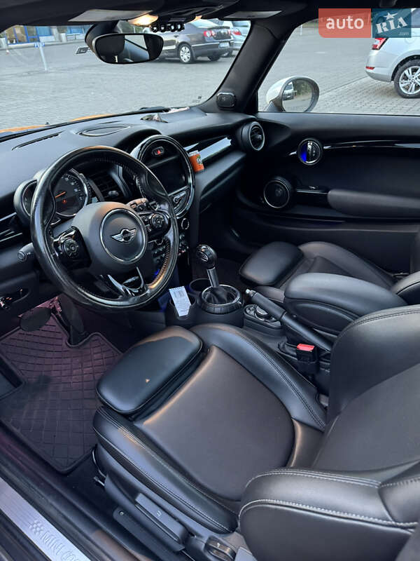 Хетчбек MINI Hatch 2015 в Львові