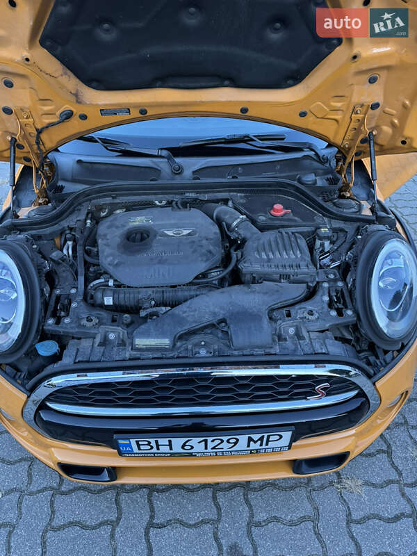 Хетчбек MINI Hatch 2015 в Львові