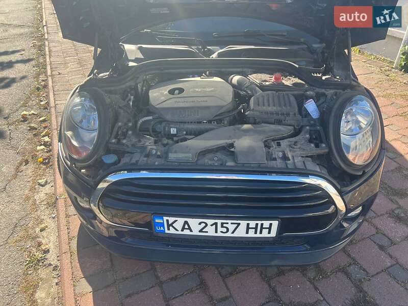 Хетчбек MINI Hatch 2015 в Звягелі