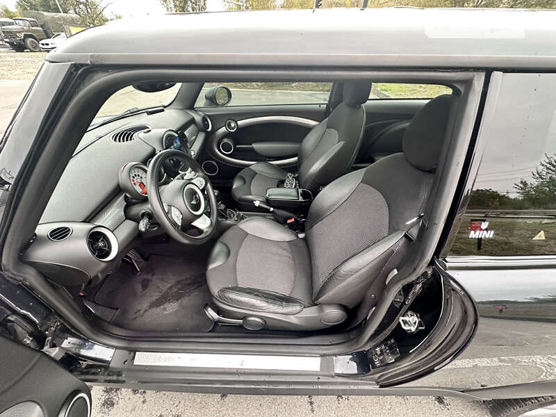 Хэтчбек MINI Hatch 2007 в Киеве фото 10 Хэтчбек MINI Hatch 2007 в Киеве