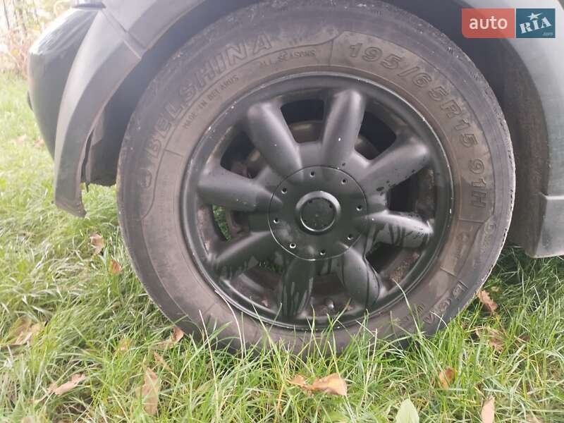 Хетчбек MINI Hatch 2002 в Києві