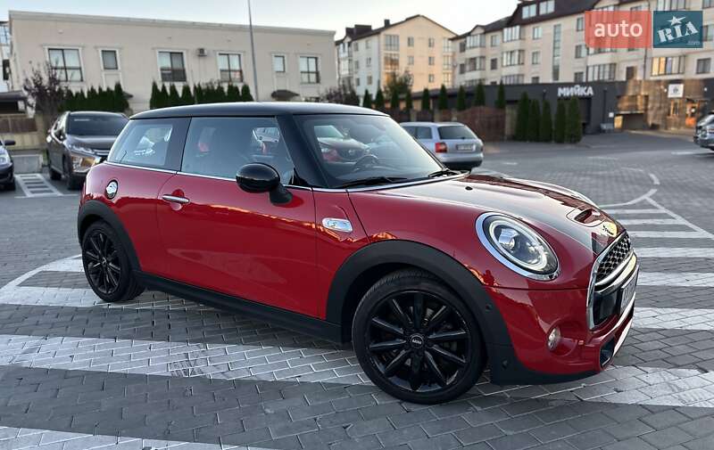 Хетчбек MINI Hatch 2019 в Рівному