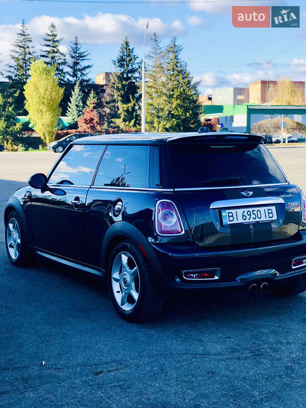 Хетчбек MINI Hatch 2012 в Полтаві
