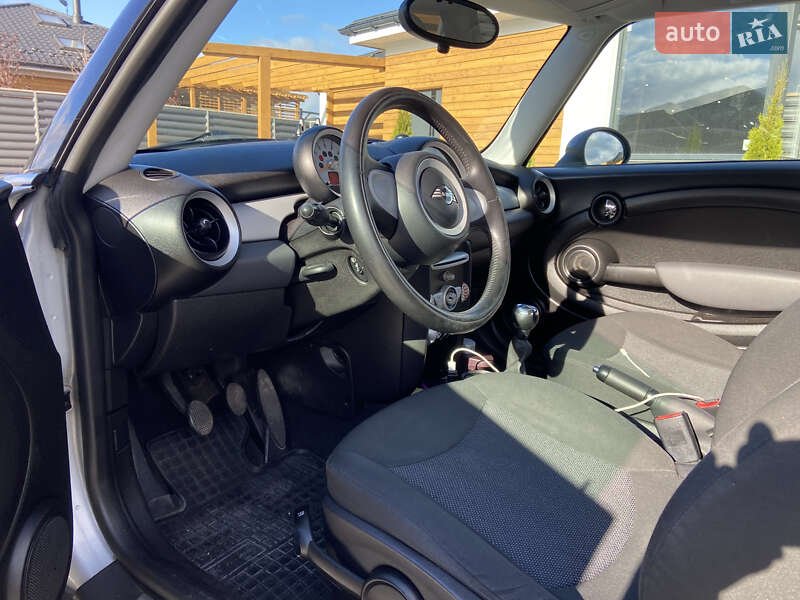 Хетчбек MINI Hatch 2007 в Києві
