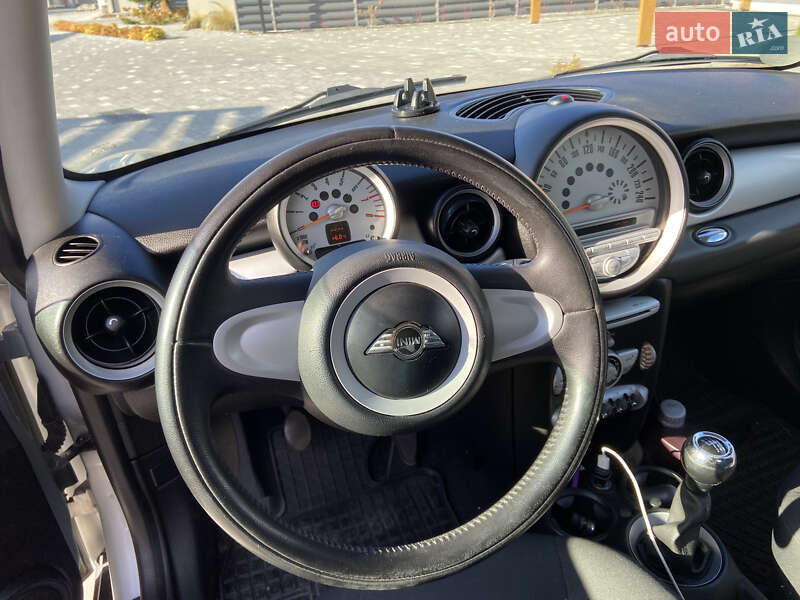 Хетчбек MINI Hatch 2007 в Києві