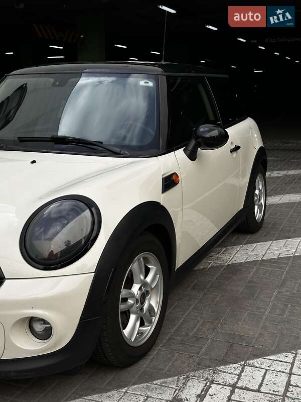 MINI Hatch 2013