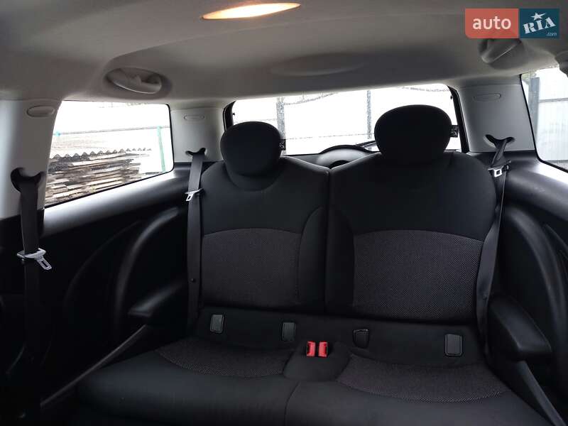 Хетчбек MINI Hatch 2007 в Котельві