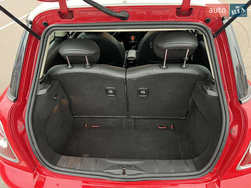 Хетчбек MINI Hatch 2011 в Умані