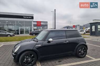 Хэтчбек MINI Hatch 2003 в Мукачево