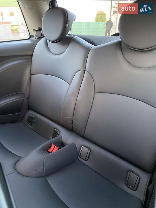 Хэтчбек MINI Hatch 2013 в Черноморске