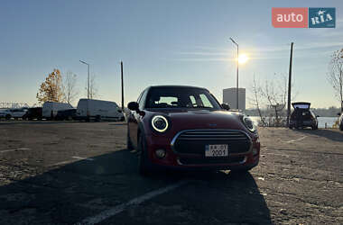 Хэтчбек MINI Hatch 2019 в Киеве