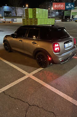 Хэтчбек MINI Hatch 2019 в 