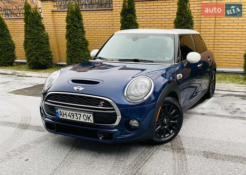 Хетчбек MINI Hatch 2015 в Києві