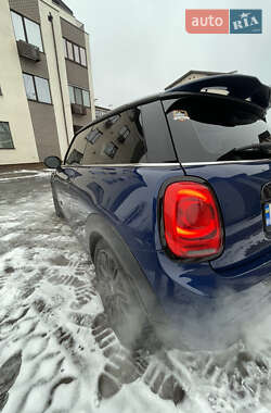 Хэтчбек MINI Hatch 2014 в Харькове