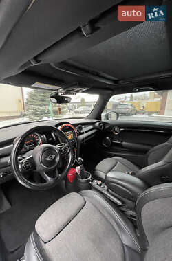 Хэтчбек MINI Hatch 2014 в Харькове