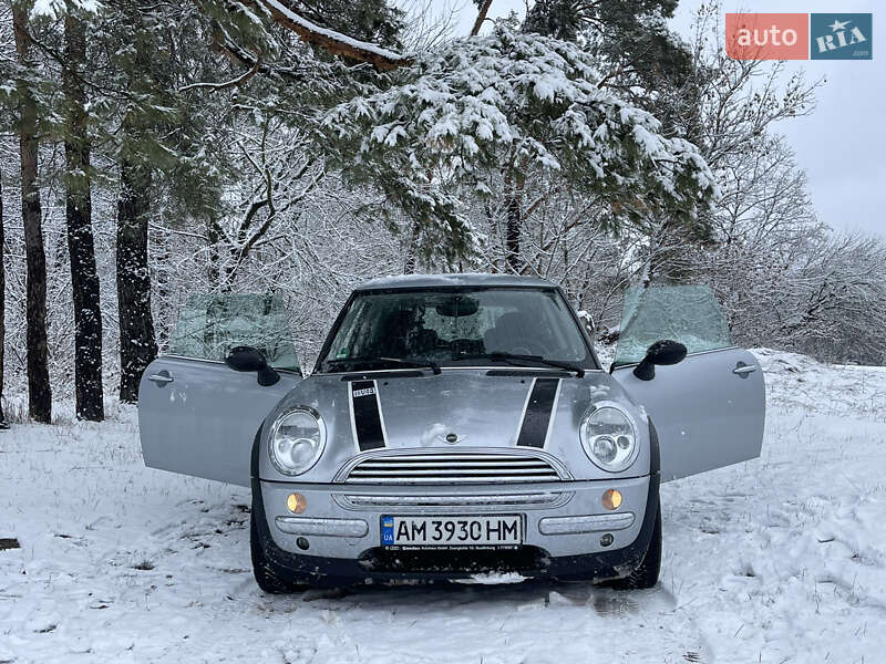 Хетчбек MINI Hatch 2003 в Житомирі