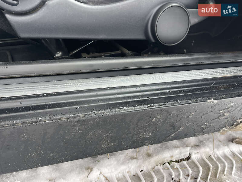 Хэтчбек MINI Hatch 2003 в Житомире