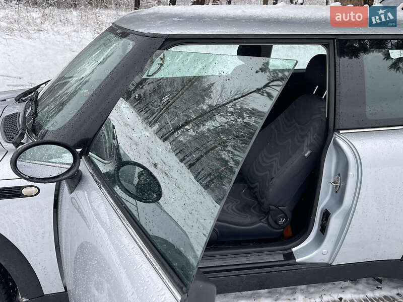 Хетчбек MINI Hatch 2003 в Житомирі