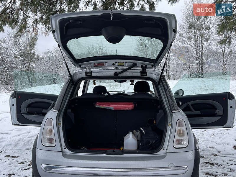 Хэтчбек MINI Hatch 2003 в Житомире