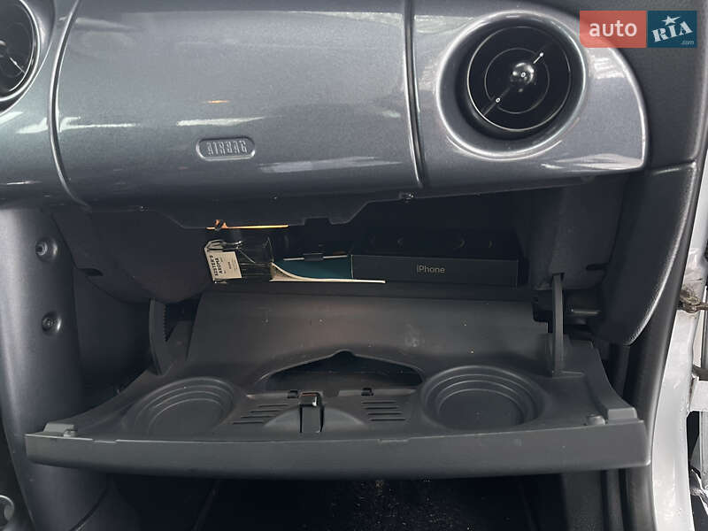 Хэтчбек MINI Hatch 2003 в Житомире