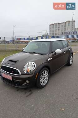 Хэтчбек MINI Hatch 2011 в 