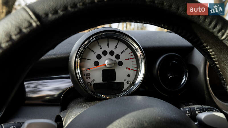 Хэтчбек MINI Hatch 2009 в Львове