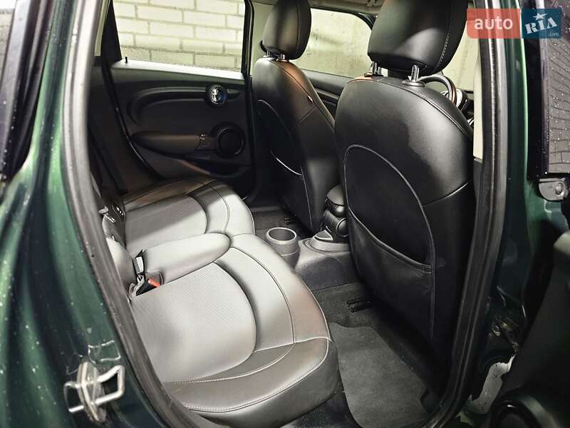 Хетчбек MINI Hatch 2015 в Львові