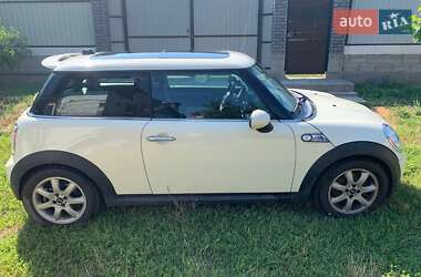 Хетчбек MINI Hatch 2009 в 