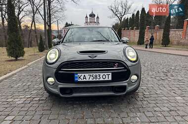 Хэтчбек MINI Hatch 2018 в Киеве