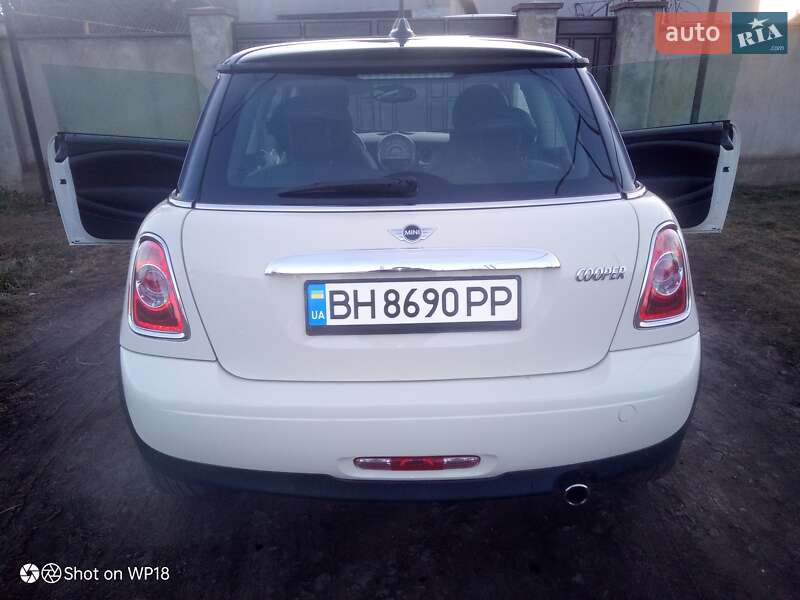 Хэтчбек MINI Hatch 2013 в Раздельной