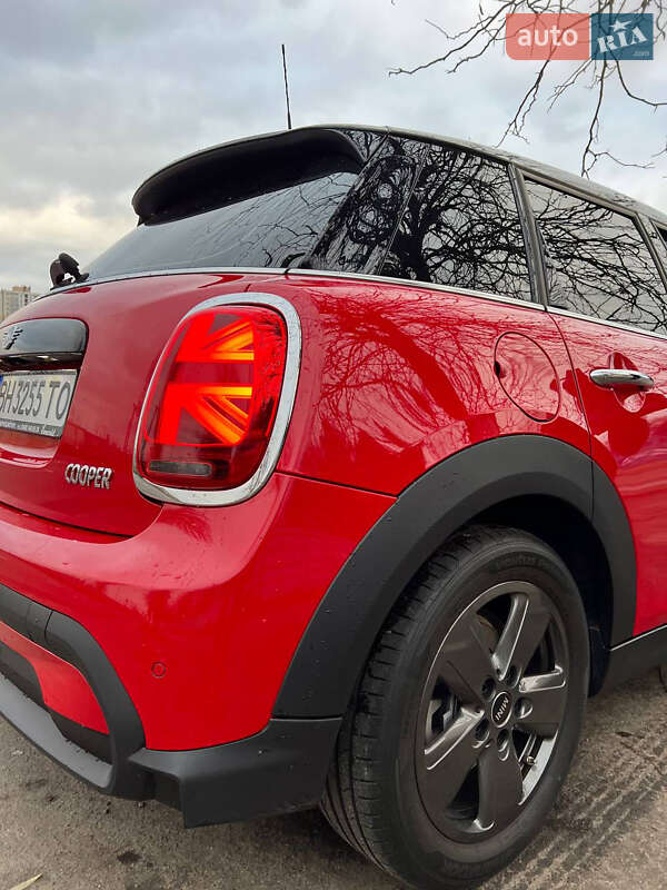 Хэтчбек MINI Hatch 2022 в Киеве