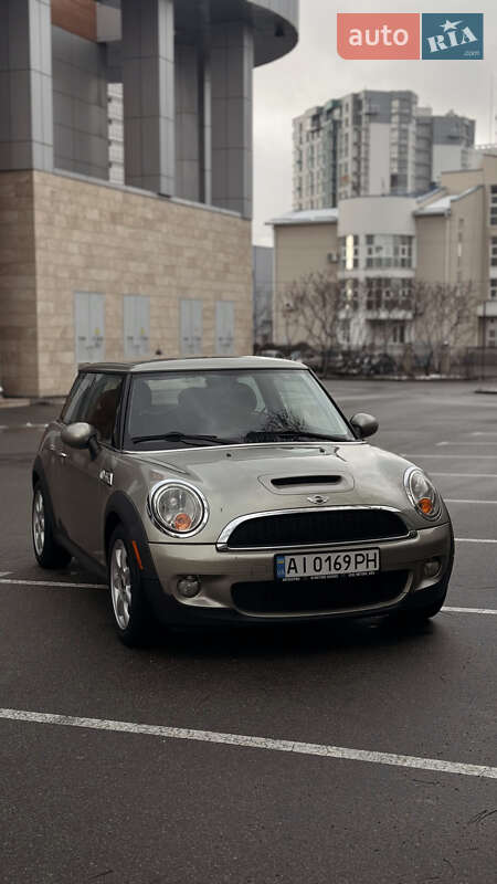 Хетчбек MINI Hatch 2010 в Києві