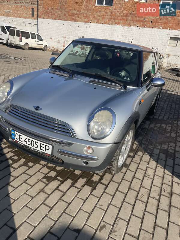 Хетчбек MINI Hatch 2003 в Чернівцях