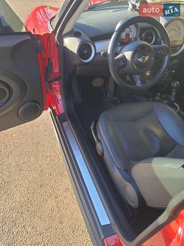 Хетчбек MINI Hatch 2012 в Броварах