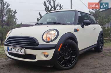 Хэтчбек MINI Hatch 2011 в Одессе