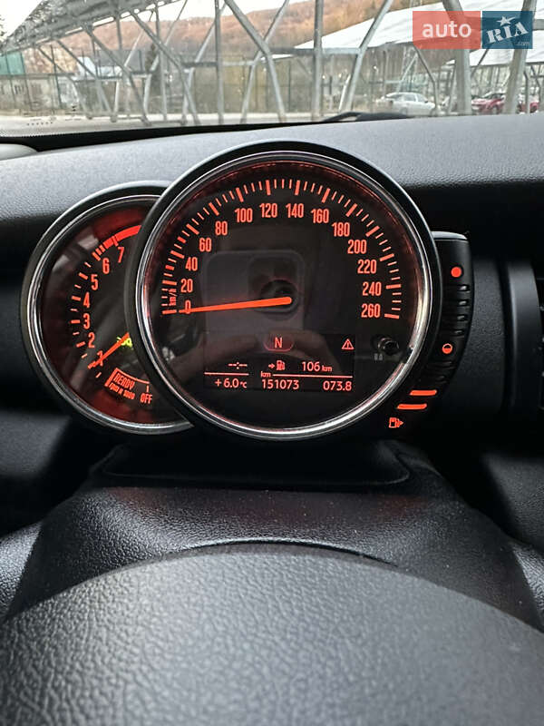 Хэтчбек MINI Hatch 2016 в Львове