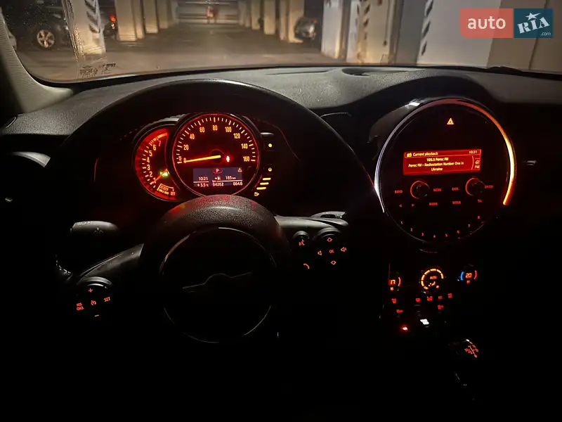 Хэтчбек MINI Hatch 2015 в 