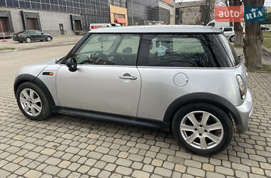 Хэтчбек MINI Hatch 2003 в 