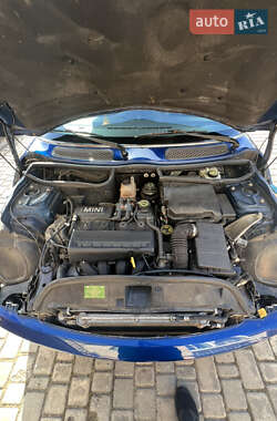 Хэтчбек MINI Hatch 2004 в 