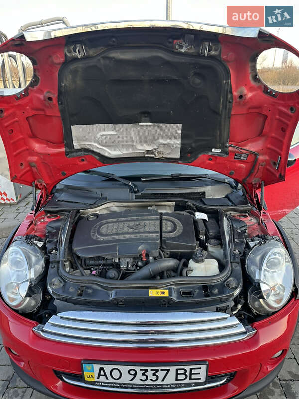 Хетчбек MINI Hatch 2013 в Ужгороді