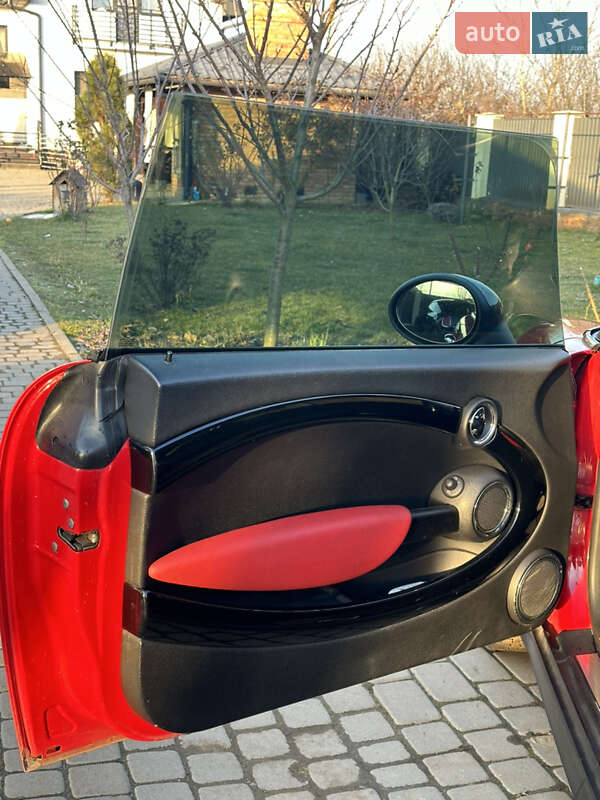 Хетчбек MINI Hatch 2013 в Ужгороді