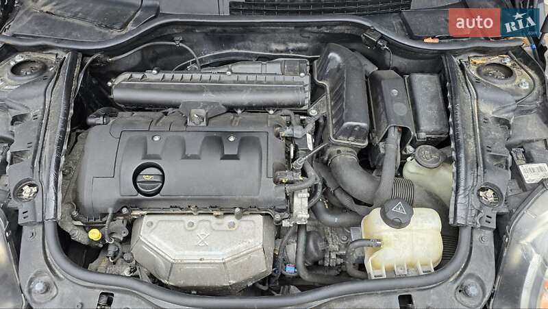 Хэтчбек MINI Hatch 2013 в Чернигове