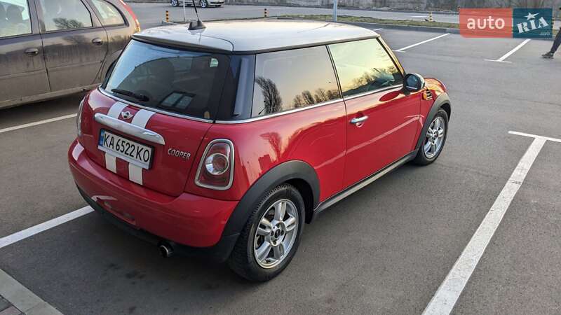 Хетчбек MINI Hatch 2012 в Києві