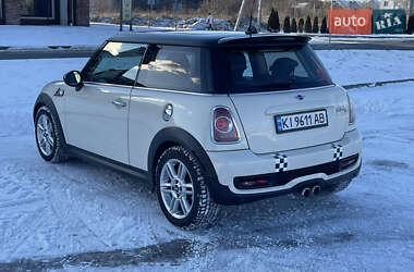 Хэтчбек MINI Hatch 2012 в Киеве