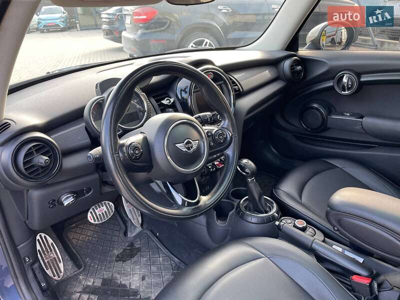 Хетчбек MINI Hatch 2014 в Львові