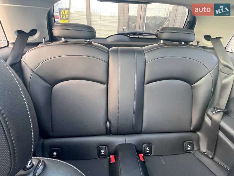 Хетчбек MINI Hatch 2014 в Львові