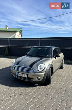 Хэтчбек MINI Hatch 2007 в Львове