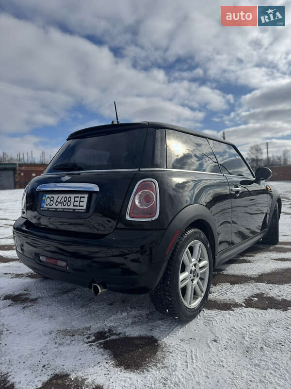 Хэтчбек MINI Hatch 2013 в Чернигове