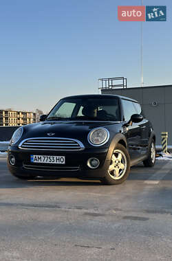 Хэтчбек MINI Hatch 2009 в Киеве