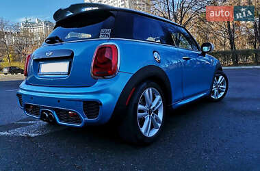 Хэтчбек MINI Hatch 2015 в Ивано-Франковске